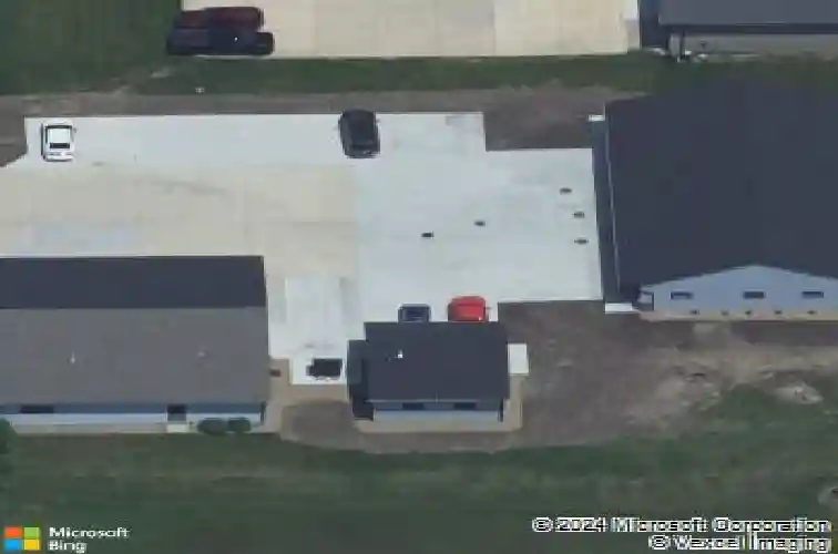 135 80th street ct, fairfax,  IA 52228