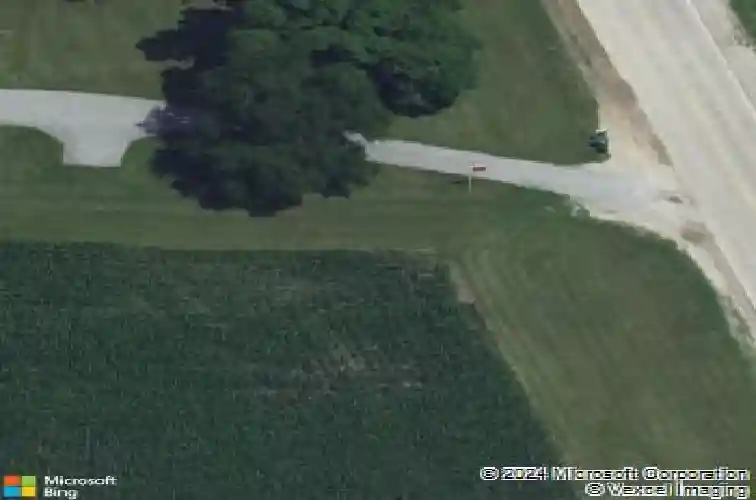 102 oak dr, palo,  IA 52324