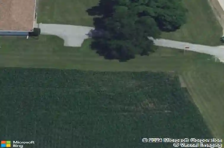 106 oak dr, palo,  IA 52324