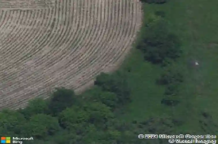 2475 chloe ln, hiawatha,  IA 52233