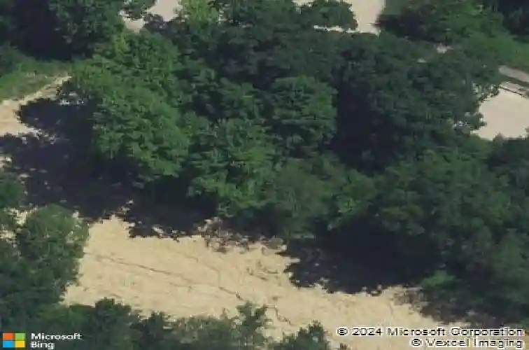 2122 sierra cir ne, cedar rapids,  IA 52402