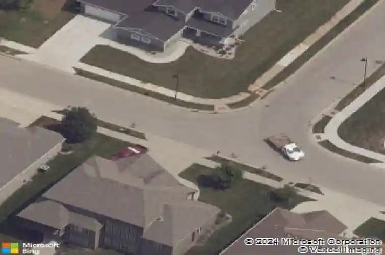 8728 n lewis ave, kansas city,  MO 64157