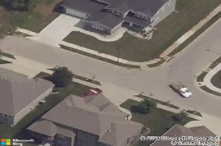 8740 n lewis ave, kansas city,  MO 64157