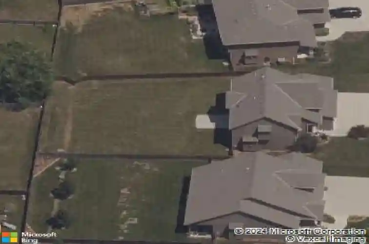 339 meadowlark dr, raymore,  MO 64083