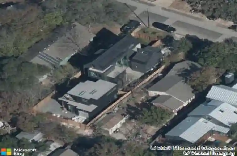 811 w james st
                                ,Unit 1, austin,  TX 78704