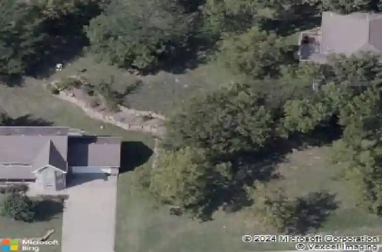 15562 lexi ln, bonner springs,  KS 66012