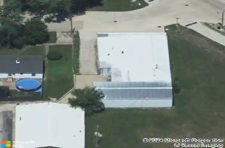 101 fisher st, hiawatha,  IA 52233