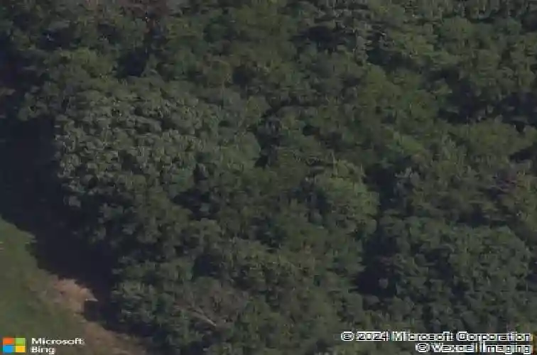 9337 n poplar ave, kansas city,  MO 64156