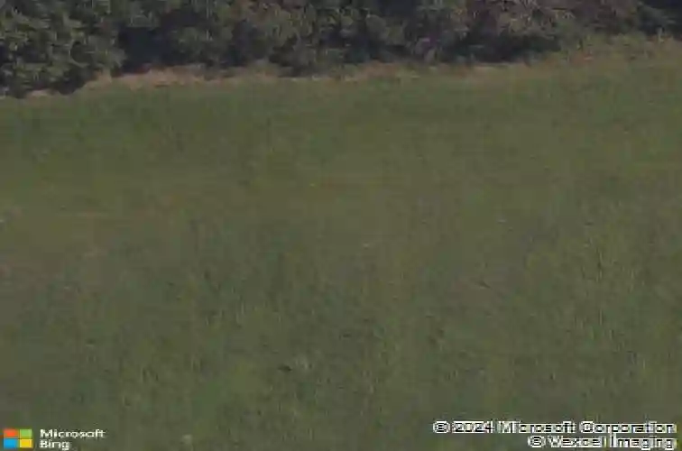 9305 n poplar ave, kansas city,  MO 64156