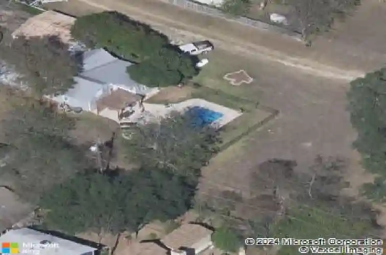 8203 longview rd, austin,  TX 78745