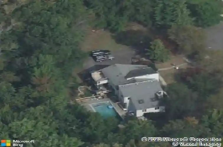 81 eastbrook dr, river edge,  NJ 07661