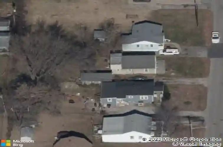 808 s savage st, independence,  MO 64050