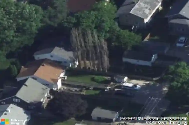 2615 a ave ne, cedar rapids,  IA 52402