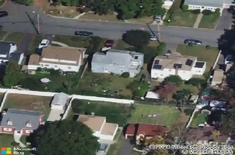 12 armory pl, teaneck,  NJ 07666