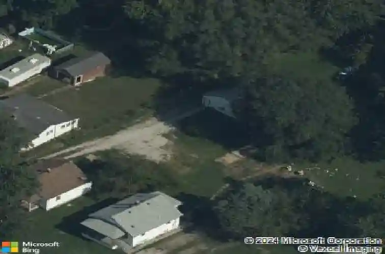 779 mildred ave
                                ,Unit Front and Rear house, east saint louis,  IL 62206