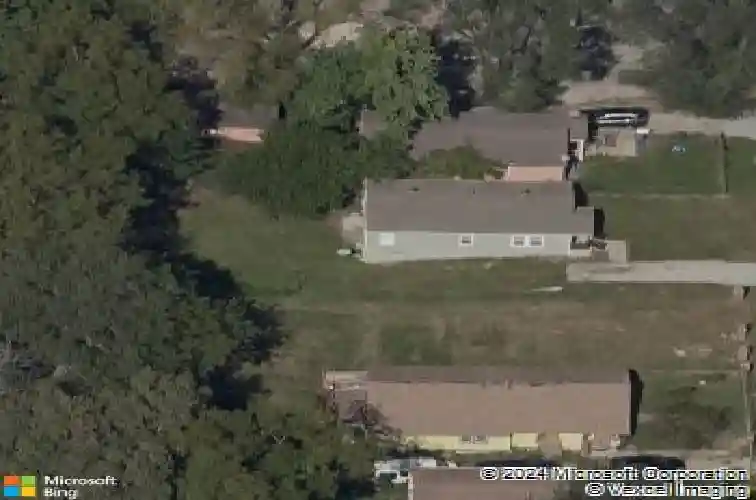 6926 college ave, kansas city,  MO 64132
