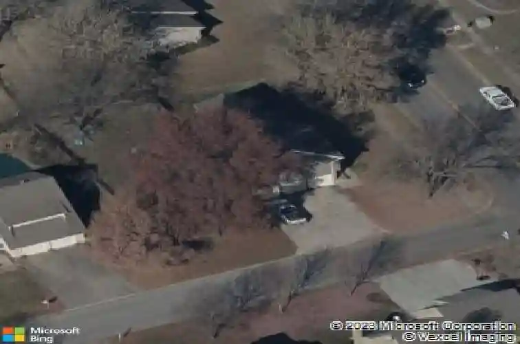 4377 sw breezy point ln, lees summit,  MO 64082