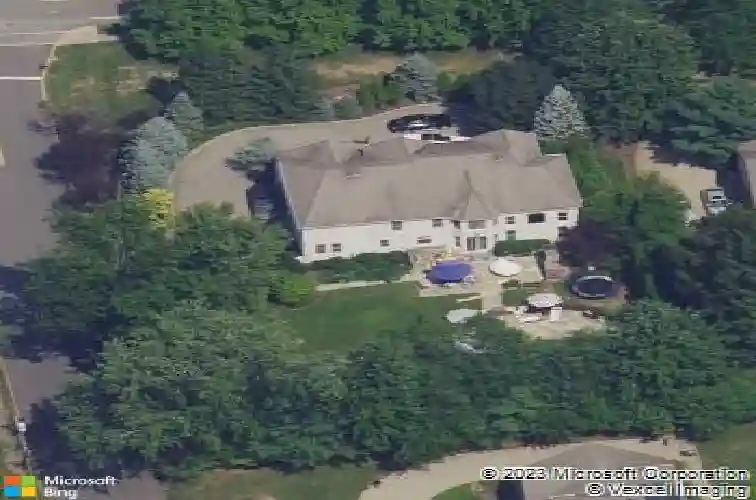 32 moeser pl, old tappan,  NJ 07675