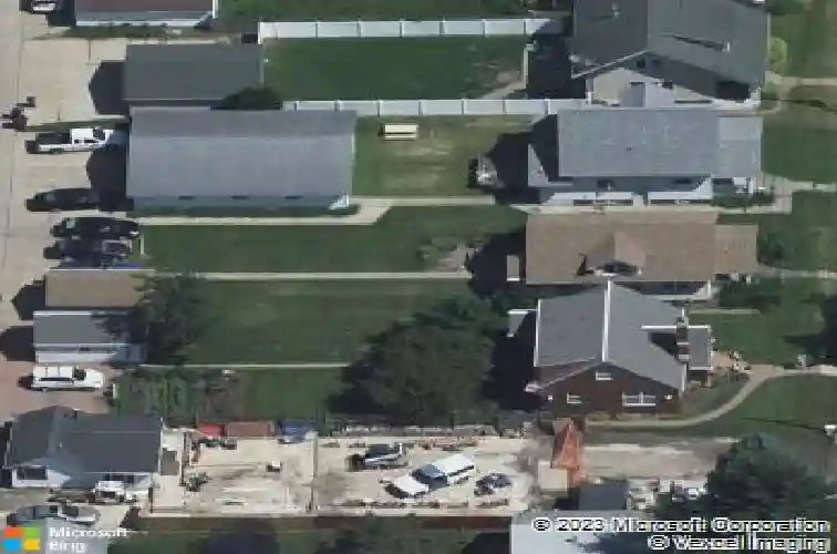 136 bowling st sw, cedar rapids,  IA 52404