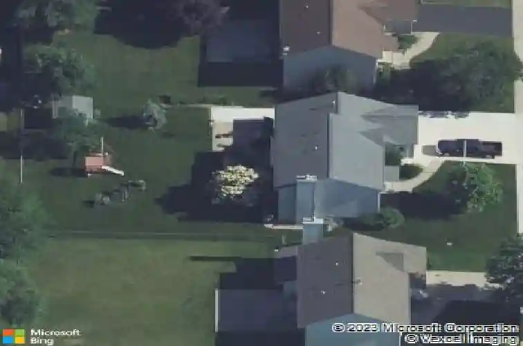 1720 charleston dr, marion,  IA 52302