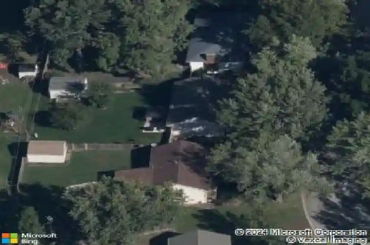 1013 s ward pkwy, blue springs,  MO 64014