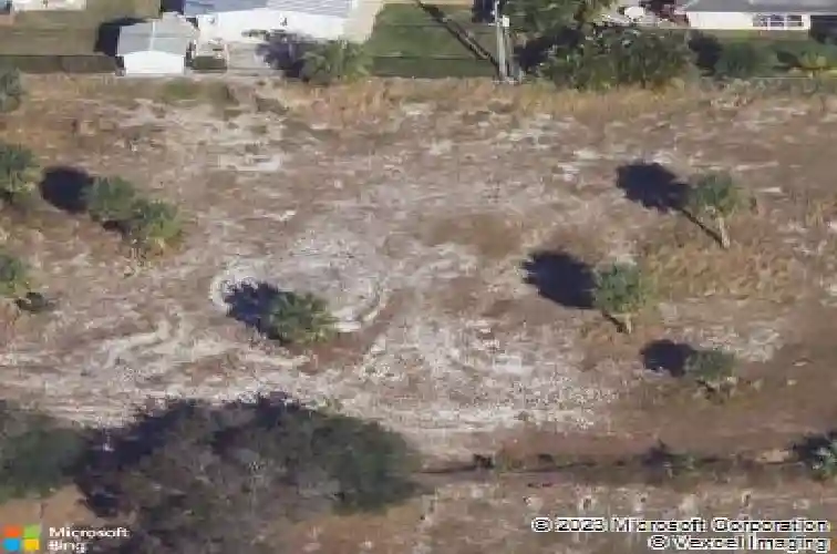 2388 ne sharp st, jensen beach,  FL 34957