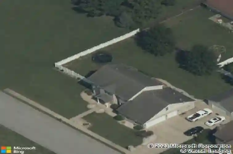 1929 fleur de lis blvd, east saint louis,  IL 62206