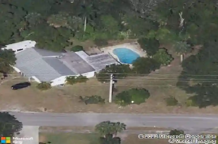 1023 se 7th st, stuart,  FL 34996