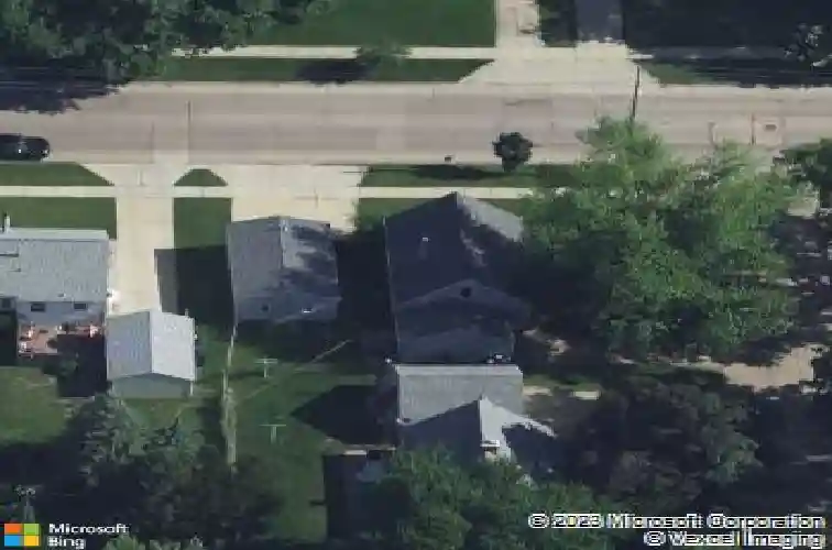 3924 b ave ne, cedar rapids,  IA 52402