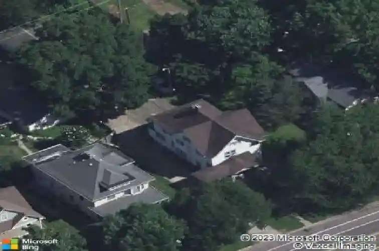 1534 3rd ave se, cedar rapids,  IA 52403