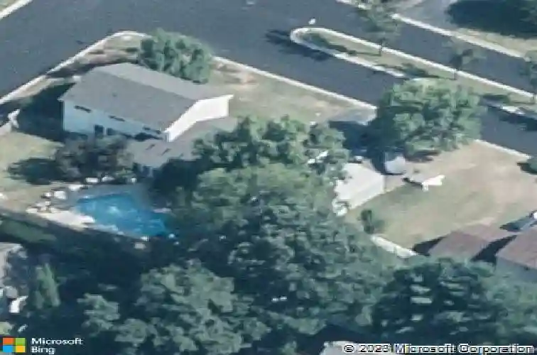 4 estates dr, reading,  PA 19606