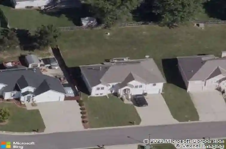 8520 spring ave, kansas city,  KS 66109