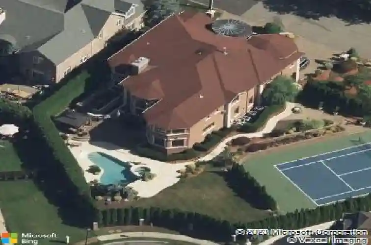 2 euclid rd, fort lee,  NJ 07024