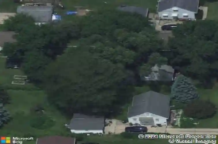 2448 1st st sw, cedar rapids,  IA 52404