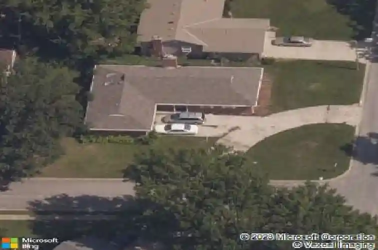 8714 ford ave, raytown,  MO 64138