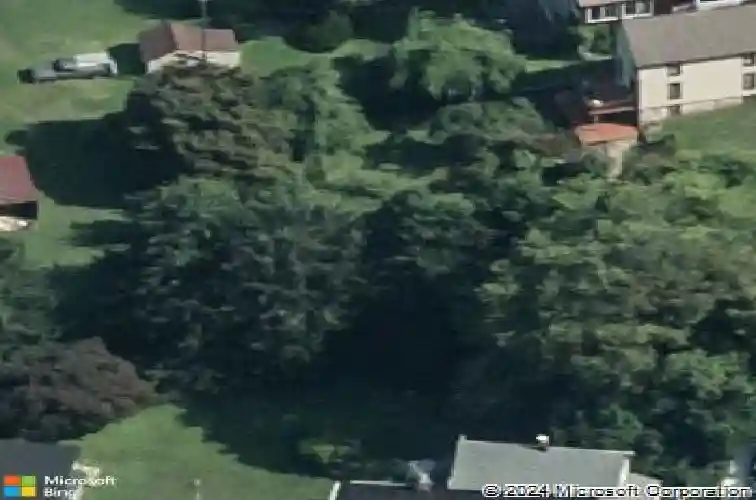 5702 falls rd, baltimore,  MD 21209
