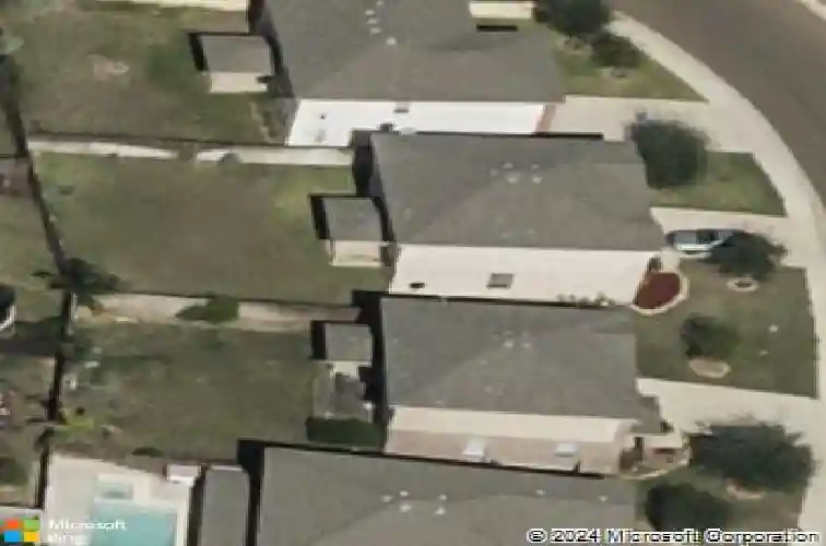 907 starling creek loop, laredo,  TX 78045