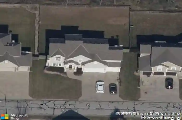 836 sw 33rd st, lees summit,  MO 64082