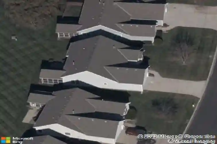 916 sw lauren ct, lees summit,  MO 64081