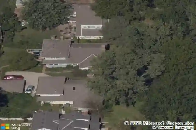 6024 oak st, kansas city,  MO 64113