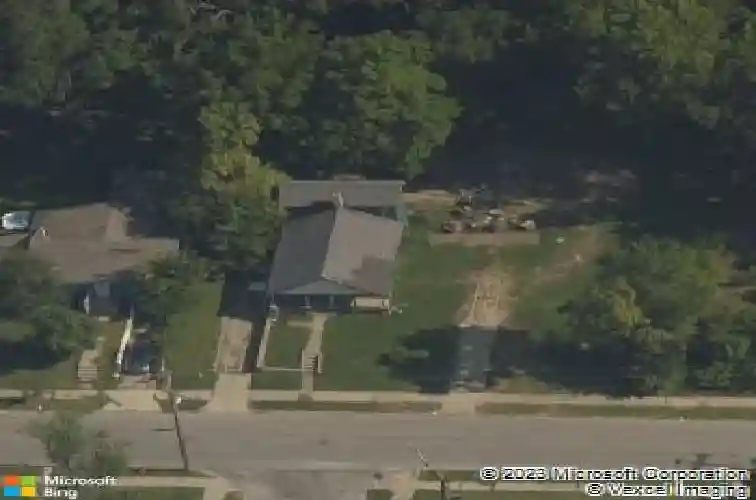 4320 e 43rd st, kansas city,  MO 64130