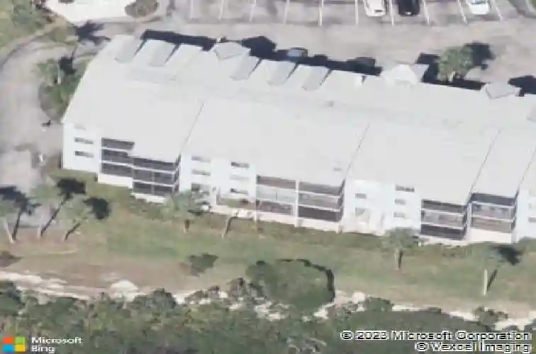 10 ne plantation rd #101
                                ,Unit Apt 101, stuart,  FL 34996