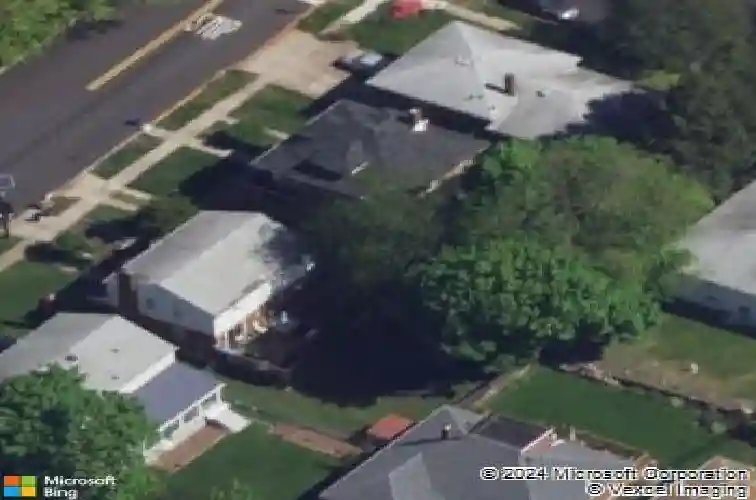 824 abbott ave, ridgefield,  NJ 07657