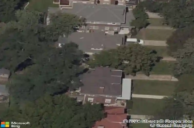 5532 rockhill rd, kansas city,  MO 64110