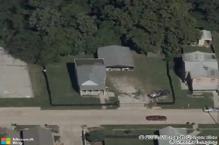 830 splitlog ave, kansas city,  KS 66101