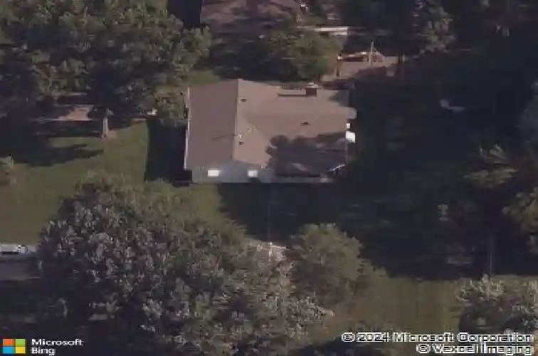 6005 claremont ave, raytown,  MO 64133