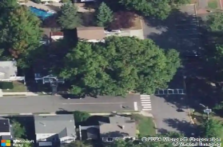 156 davies ave, dumont,  NJ 07628