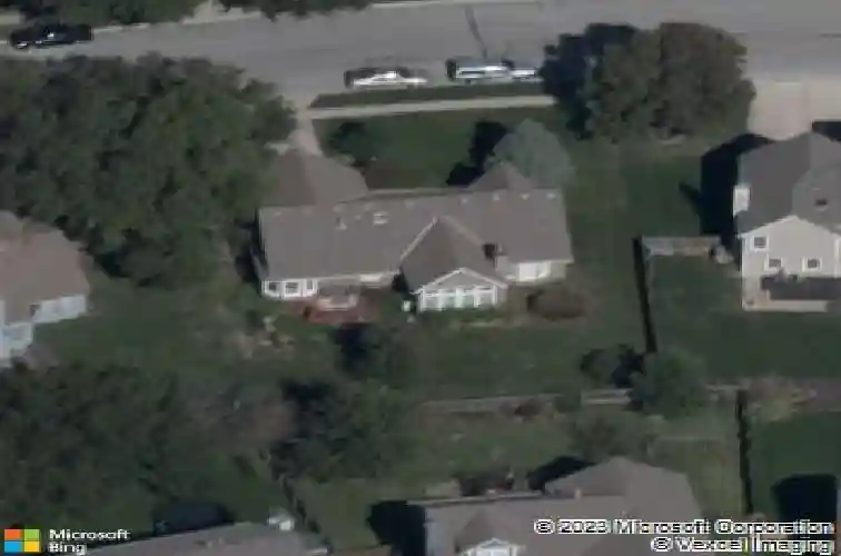 1129 se 11th st, lees summit,  MO 64081