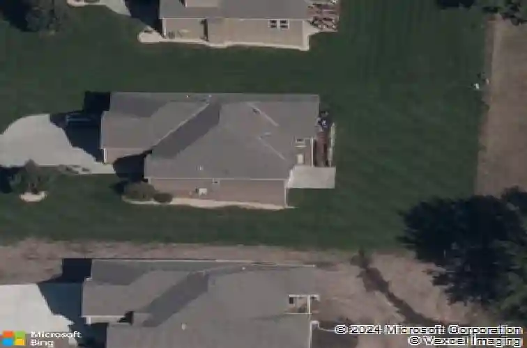 4407 se lariat dr, lees summit,  MO 64082