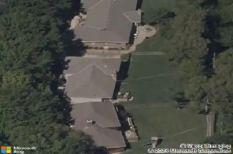 12625 overbrook rd, leawood,  KS 66209